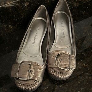 Marc Fisher size 6-1/2 shoes